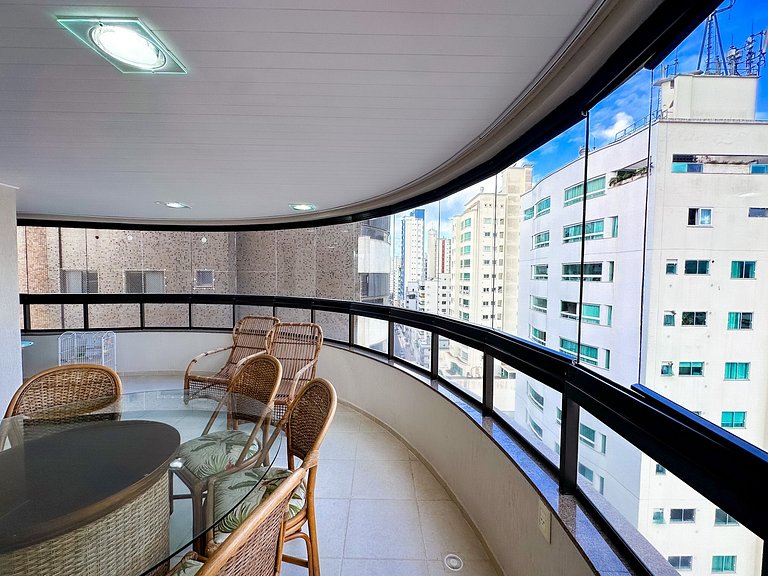 Apto 2 Quartos – 2 Vagas – Centro BC