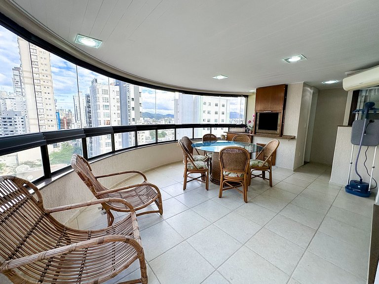 Apto 2 Quartos – 2 Vagas – Centro BC