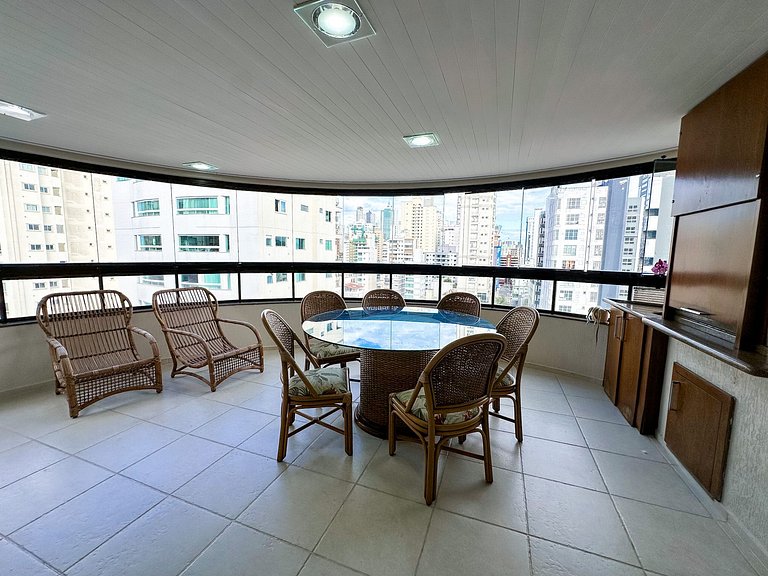 Apto 2 Quartos – 2 Vagas – Centro BC