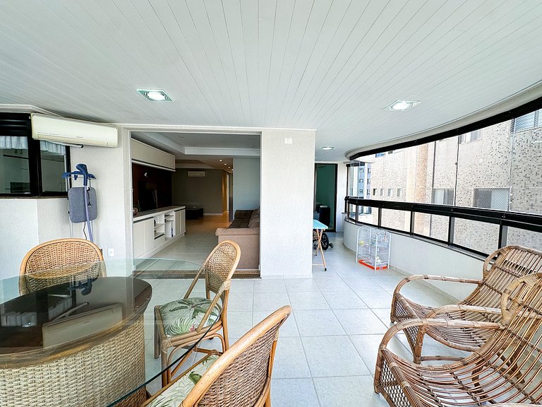 Apto 2 Quartos – 2 Vagas – Centro BC