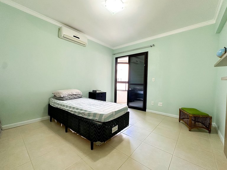 Apto 2 Quartos – 2 Vagas – Centro BC