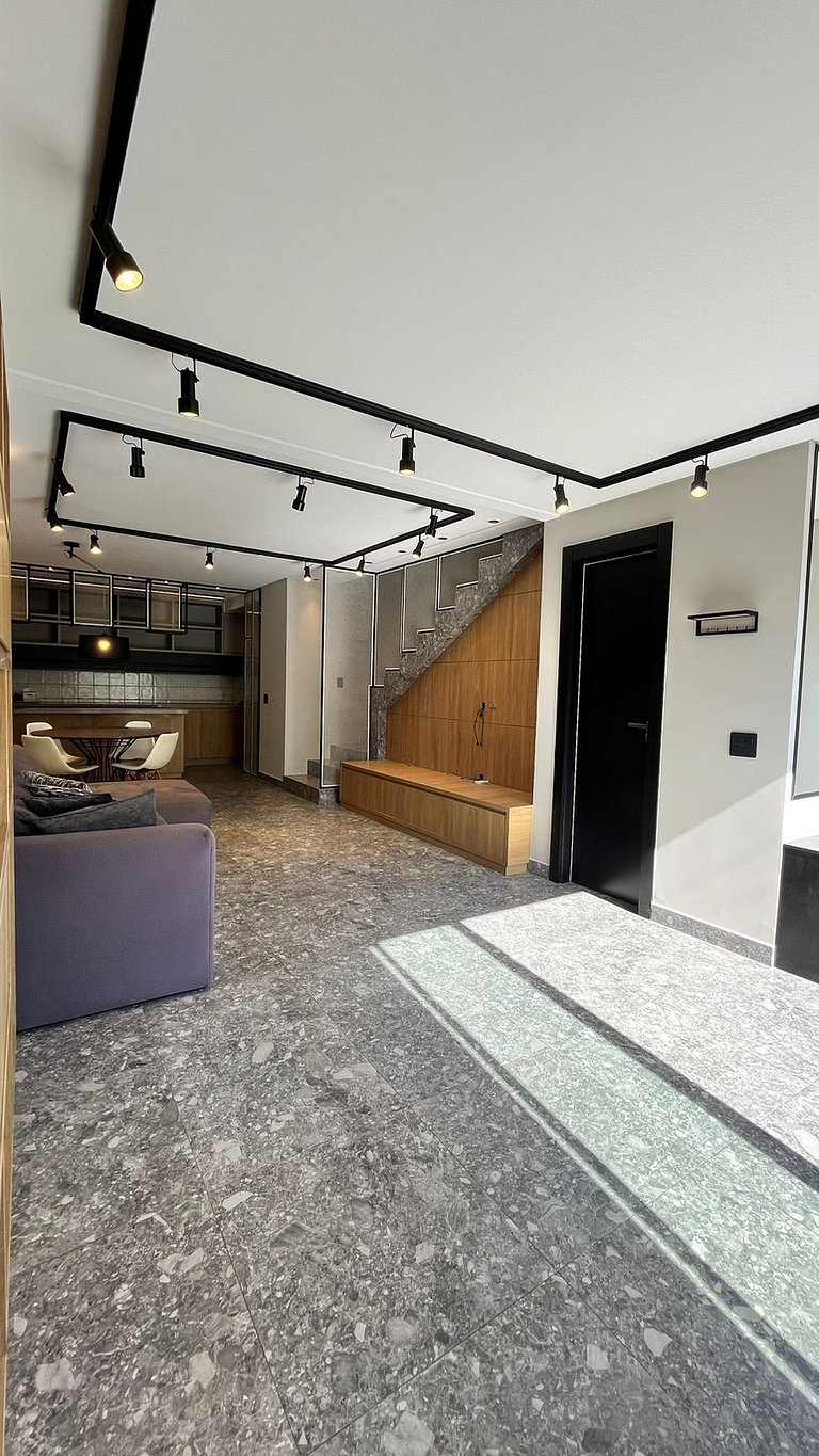 Casa 3 Suítes – Apenas 600m da Praia dos Amores