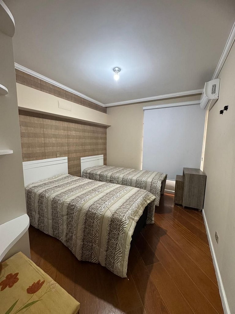 Apto 3 Quartos + Dep. – Vista Mar Av. Atlântica