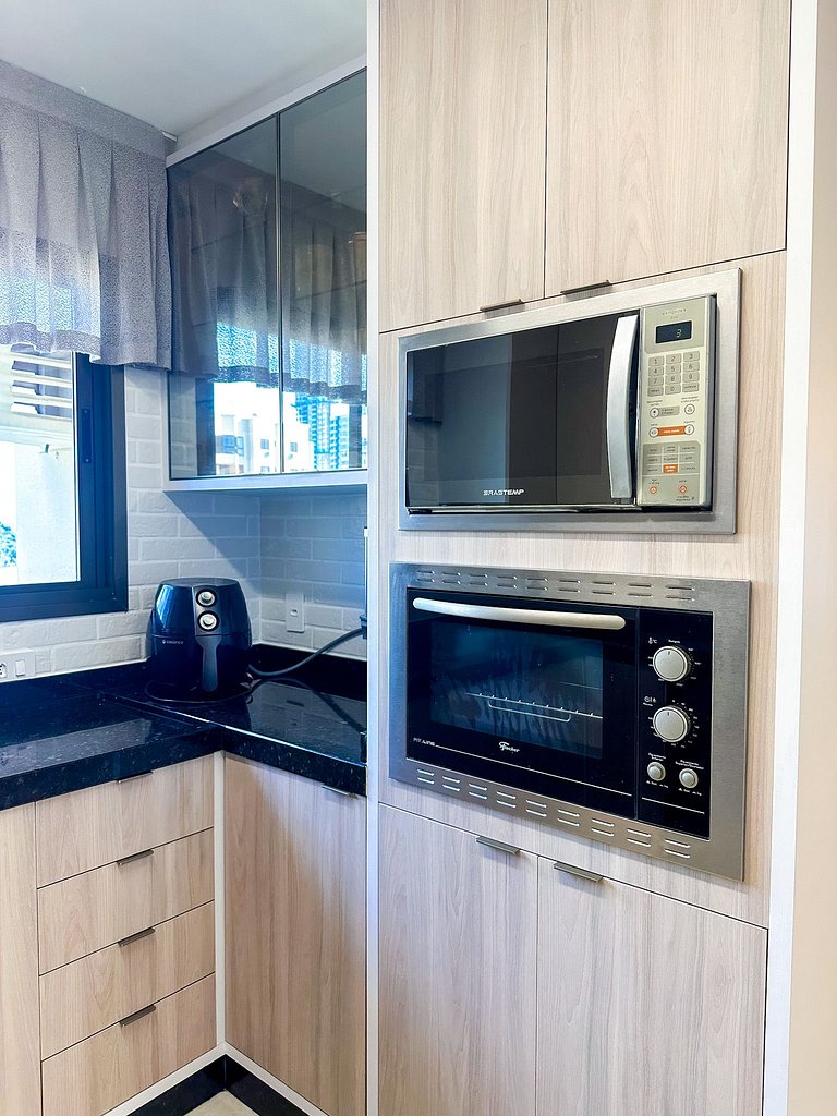 Frente Mar 3 Suítes + 2 Vagas | Monte Olympos