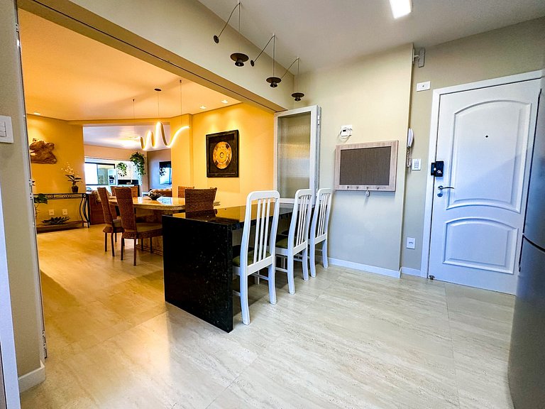 Frente Mar 3 Suítes + 2 Vagas | Monte Olympos