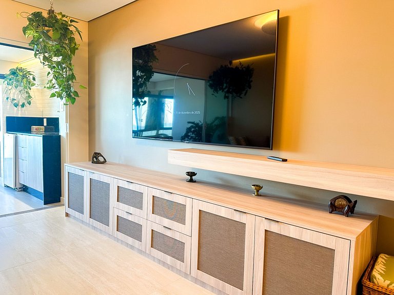 Frente Mar 3 Suítes + 2 Vagas | Monte Olympos