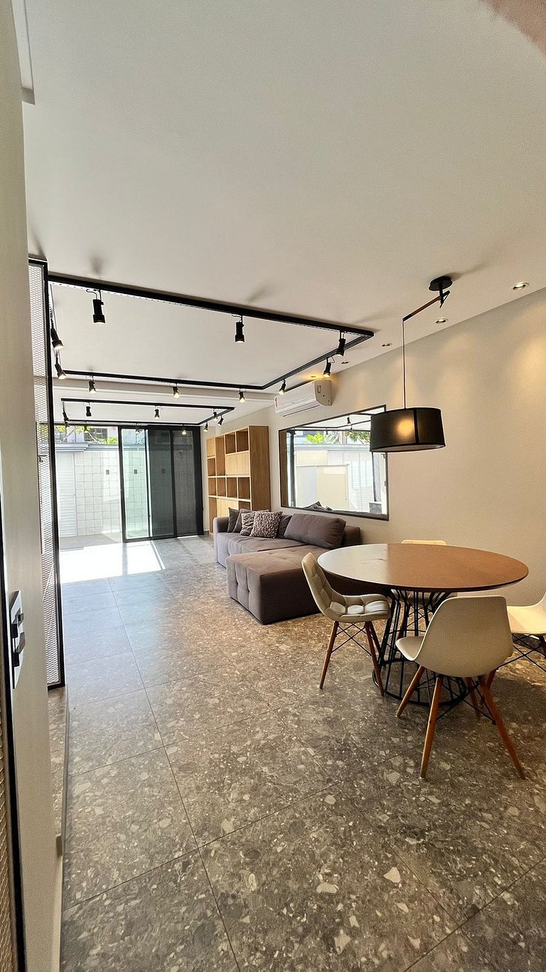 Casa 3 Suítes – Apenas 600m da Praia dos Amores