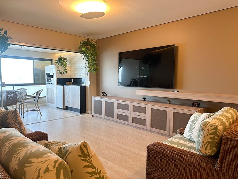 Frente Mar 3 Suítes + 2 Vagas | Monte Olympos