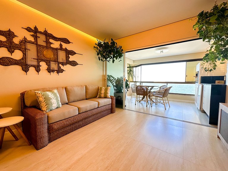 Frente Mar 3 Suítes + 2 Vagas | Monte Olympos